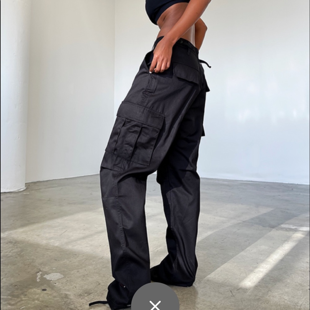 Brand - local European cargo pant worn by Lori Harvey!! Never worn